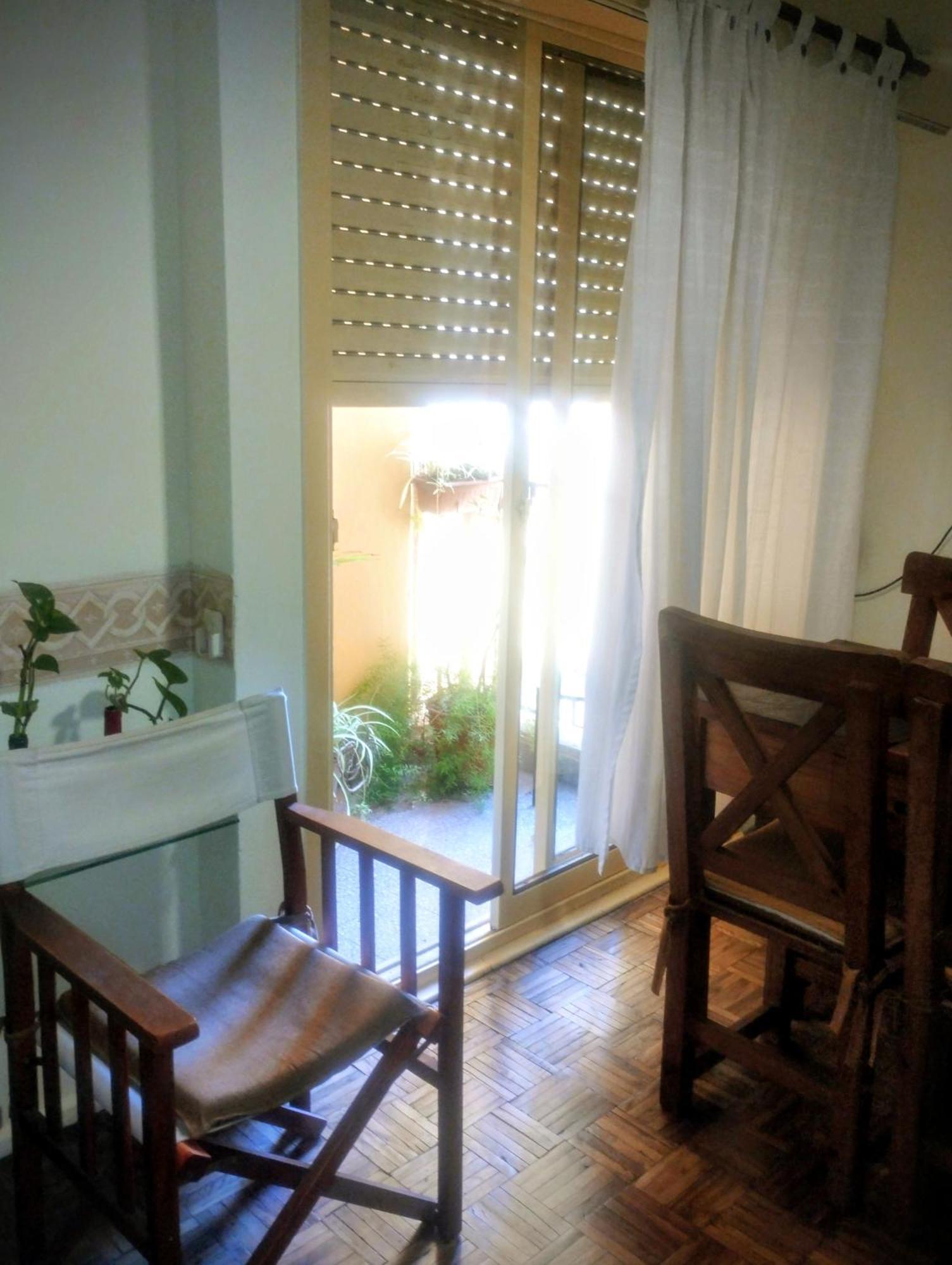 Calido En Parque Lezama Apartment - Buenos Aires — Photos 1
